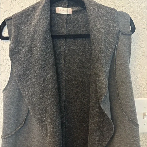 Altar'd State Grey Vest 🪻 - Picture 4 of 7
